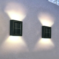 Mini, napelemes fali LED lámpa – 2 db